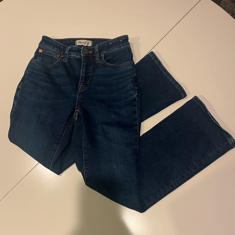Madewell Curvy Kickout Jeans